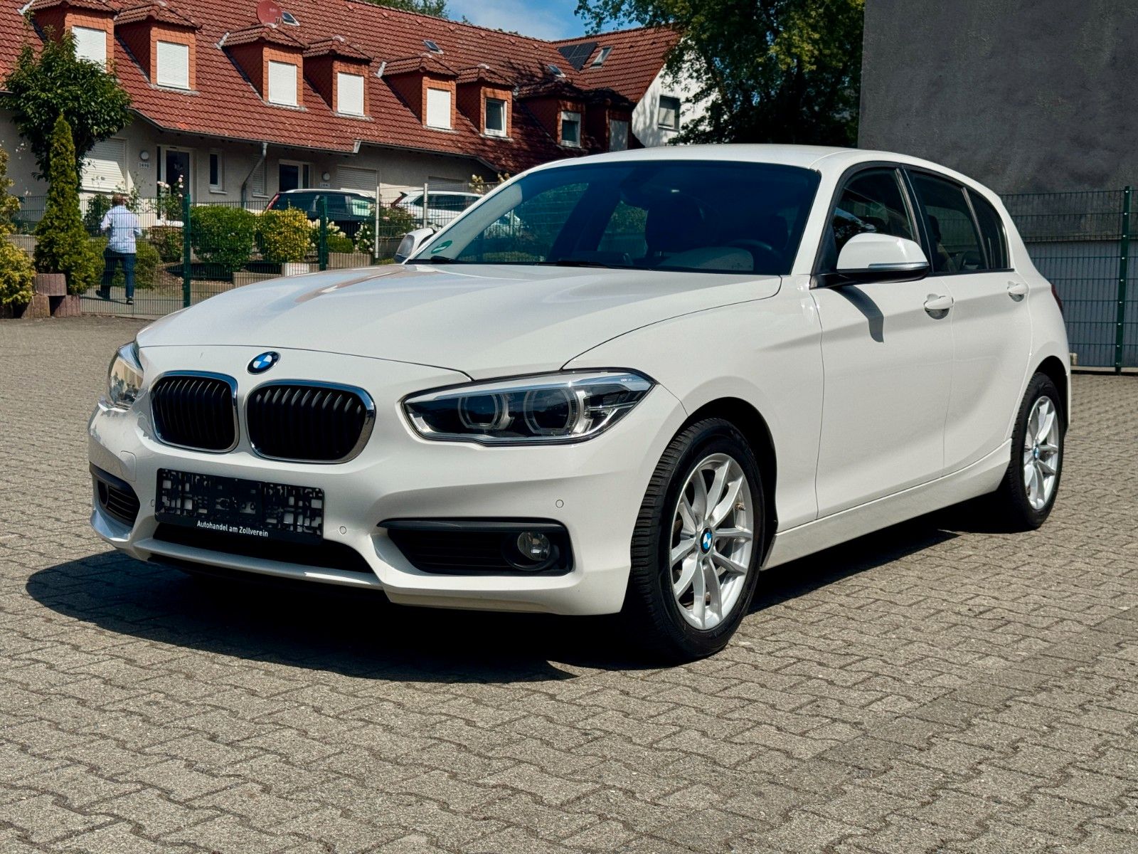 BMW 118